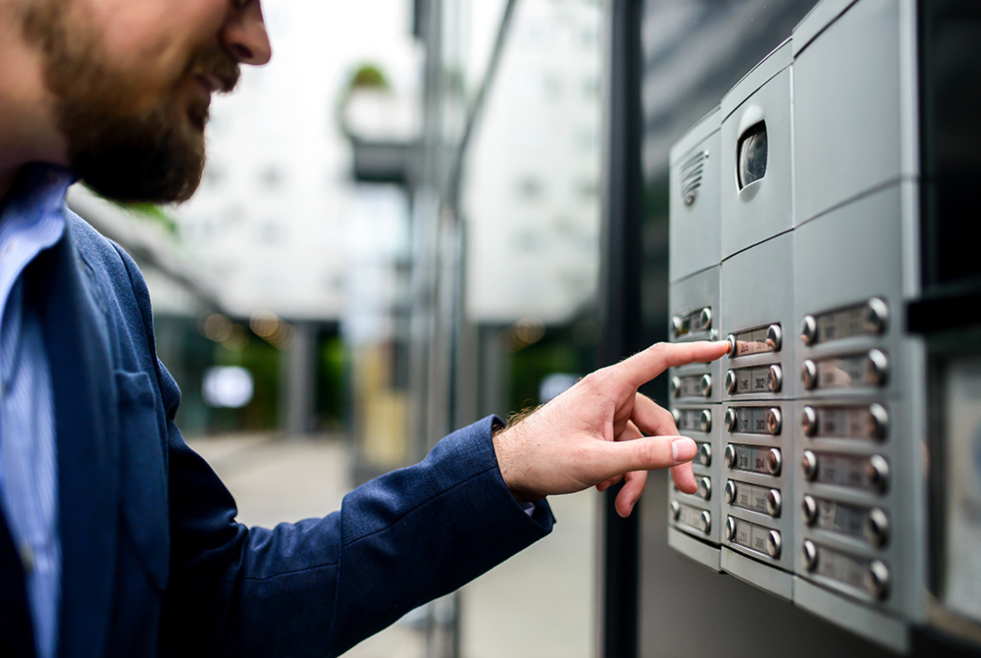 Sprech&shy;anlagen bei Elektro Keyerleber GmbH in Stuttgart